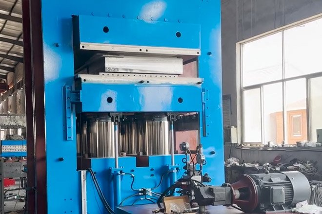 крупногабаритный вулканизатор каучука Grande máquina de vulcanização de borracha Vulcanizing Press